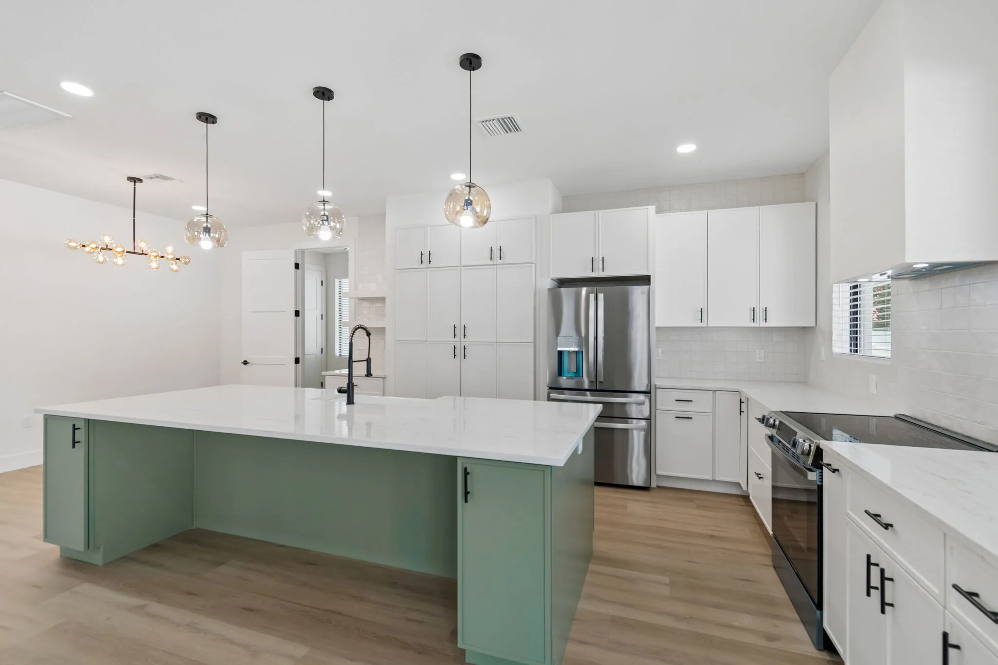 Kitchen remodel by Salt & Pepper Construction in Sarasota, Florida